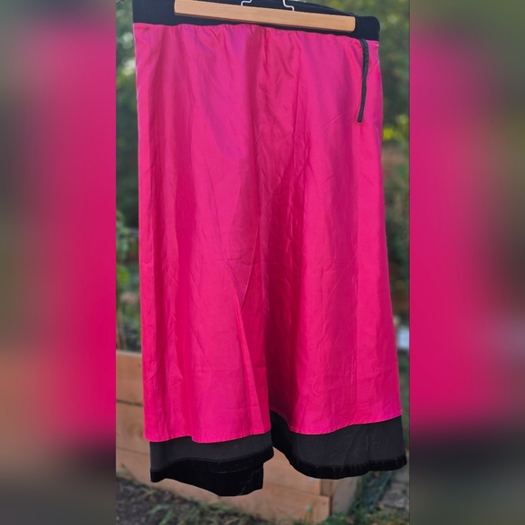 Boho Black Velvet Embroidered Skirt. Studio Jax, Size 12/14 US - Picture 5 of 8